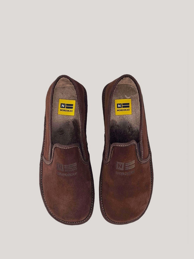 Zapatilla NORDIKAS Cerrada Ante MOKA