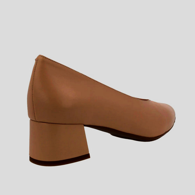 Salón en Punta NE.KA.NE Tacón Piel CUERO