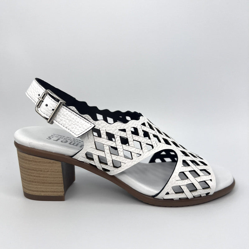 Sandalia Troquelada PLUMERS Piel BLANCA