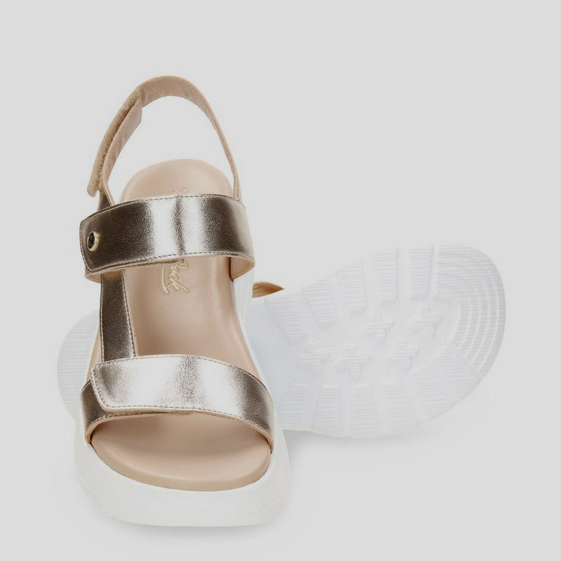 Sandalia PANAMA JACK Noor Shine B1 ORO