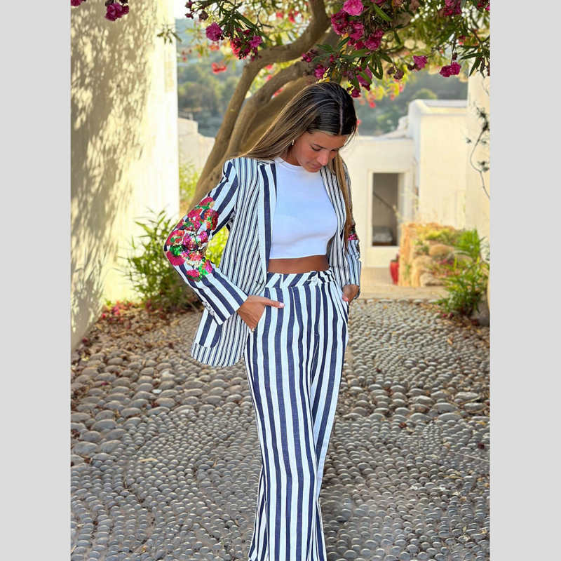 PantalónMilena VILAGALLO RayasLinoMARINO