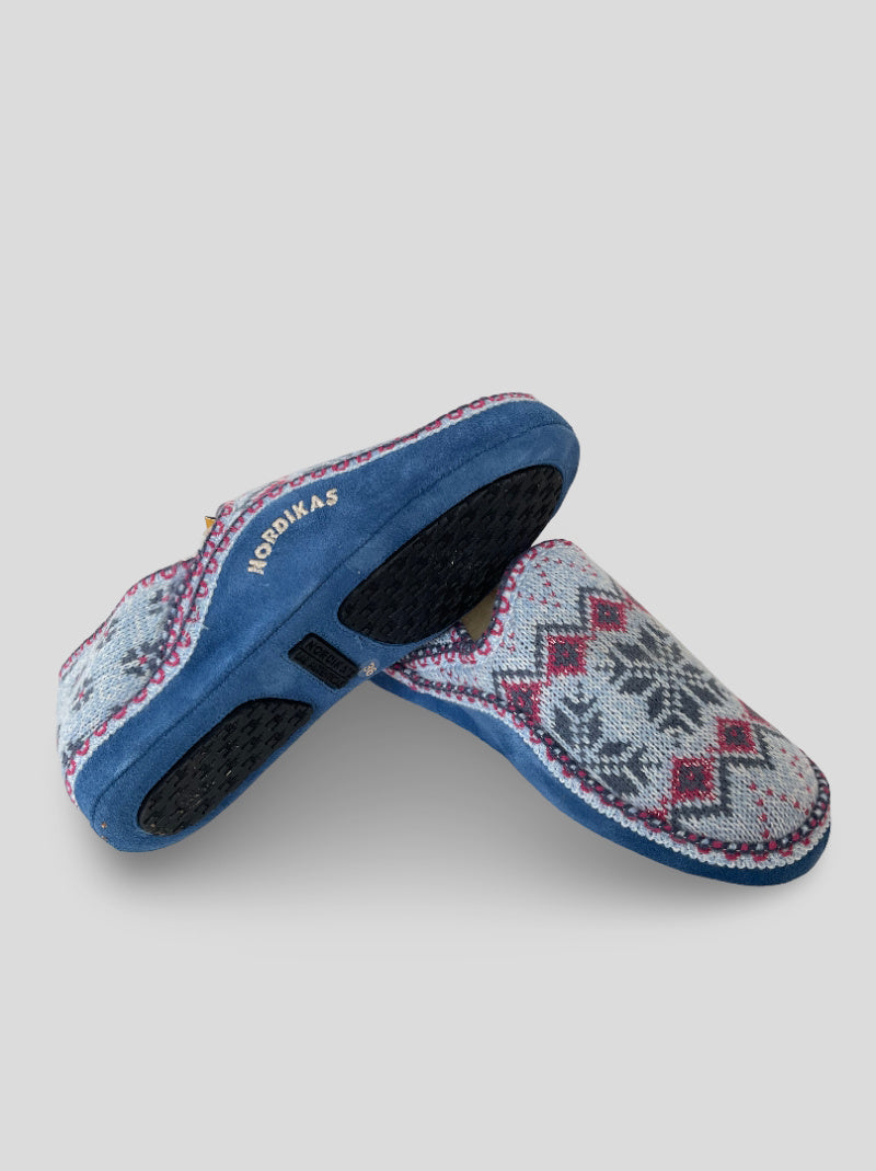 Zapatilla NORDIKAS Cerradas Heidi ZAFIRO