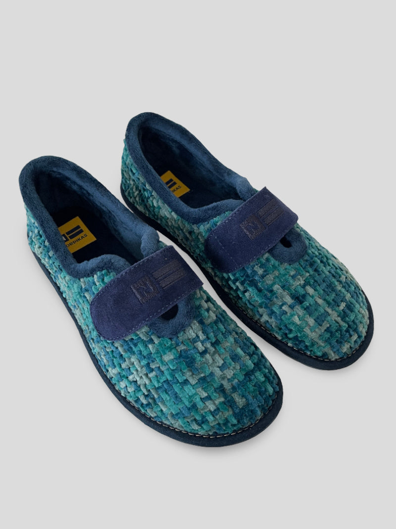 Zapatilla NORDIKAS Cerrada Velcro AZUL