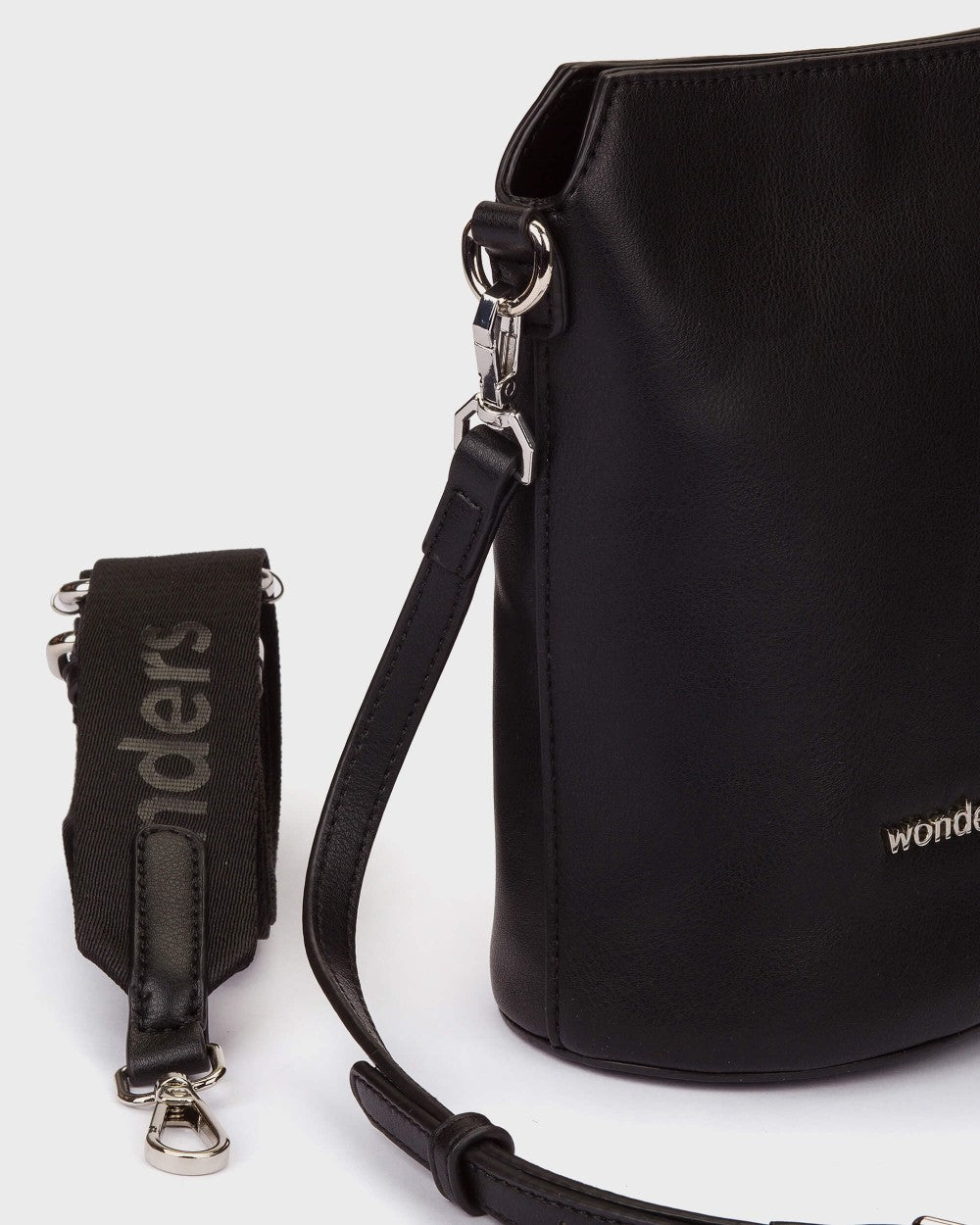 Bolso WONDERS Bombonera Lira NEGRO