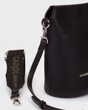 Bolso WONDERS Bombonera Lira NEGRO