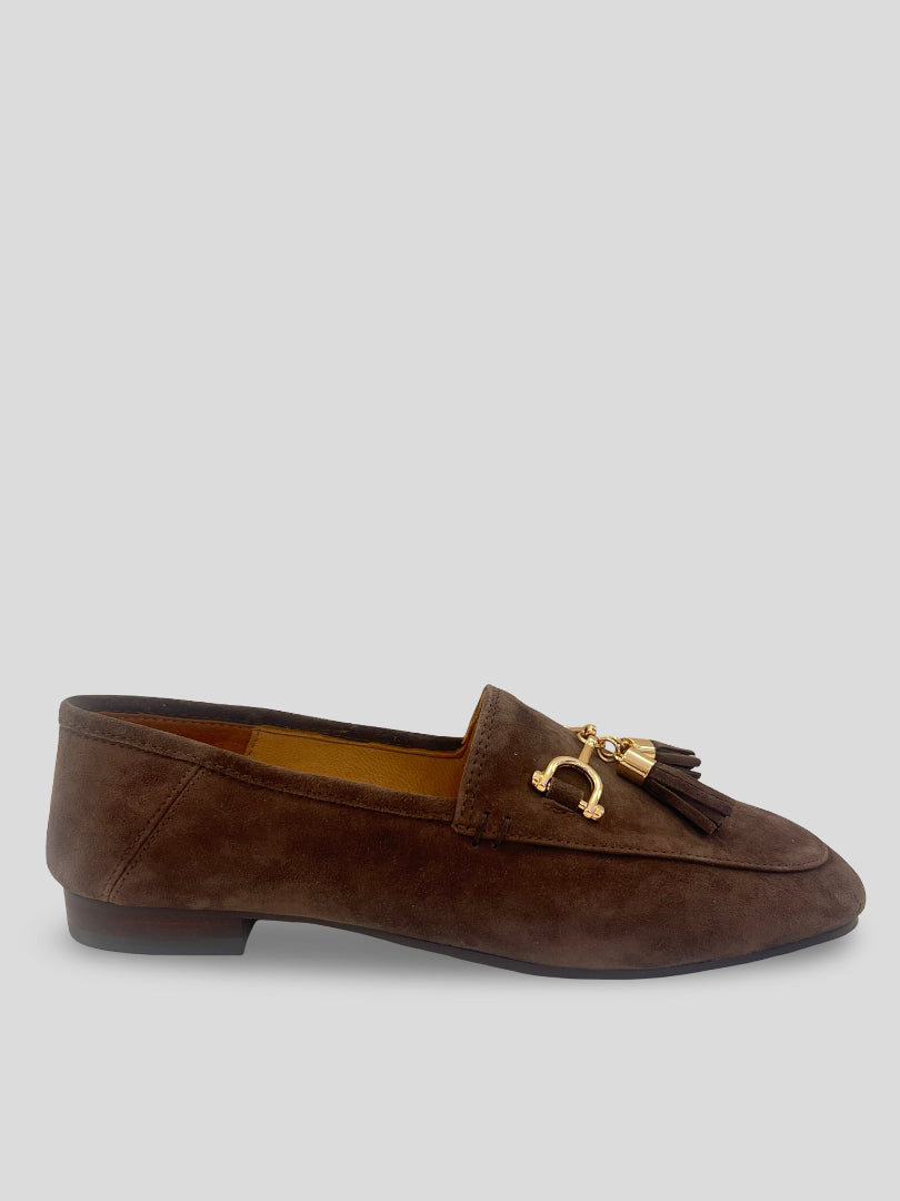Mocasín Borlas INUOVO Ante MARRÓN