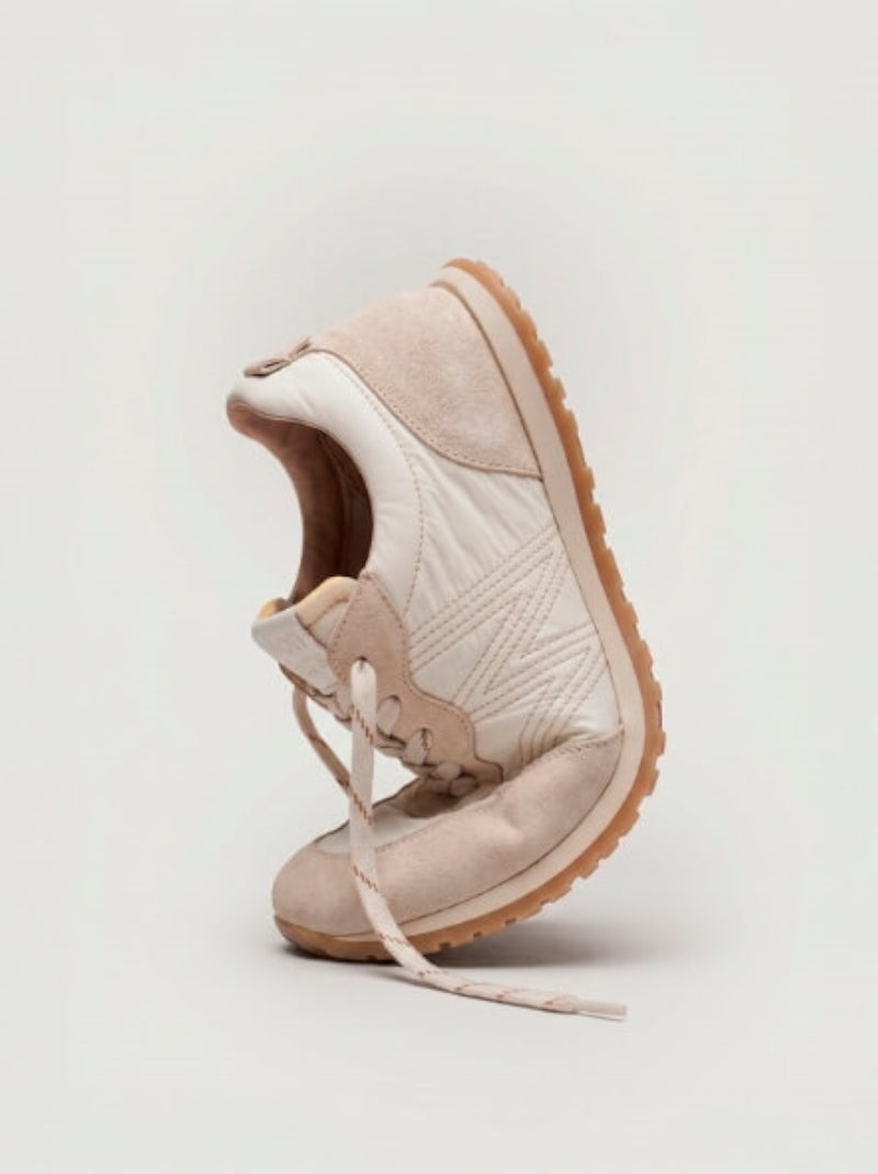 Deportiva Mujer WONDERS BeFoot BEIGE