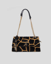 Bolso CARMELA Solapa Pelo JIRAFA NEGRO