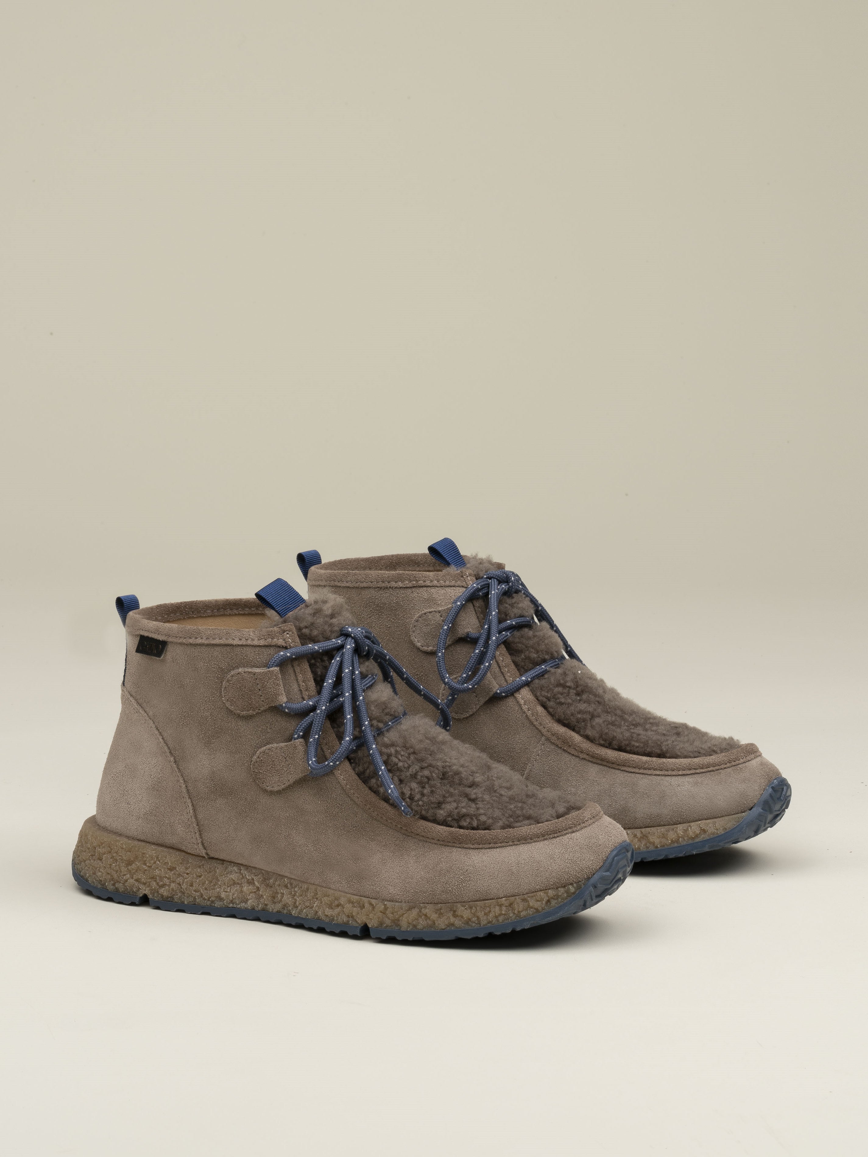 Botín Wallabee GAIMO Prince Curly TAUPE